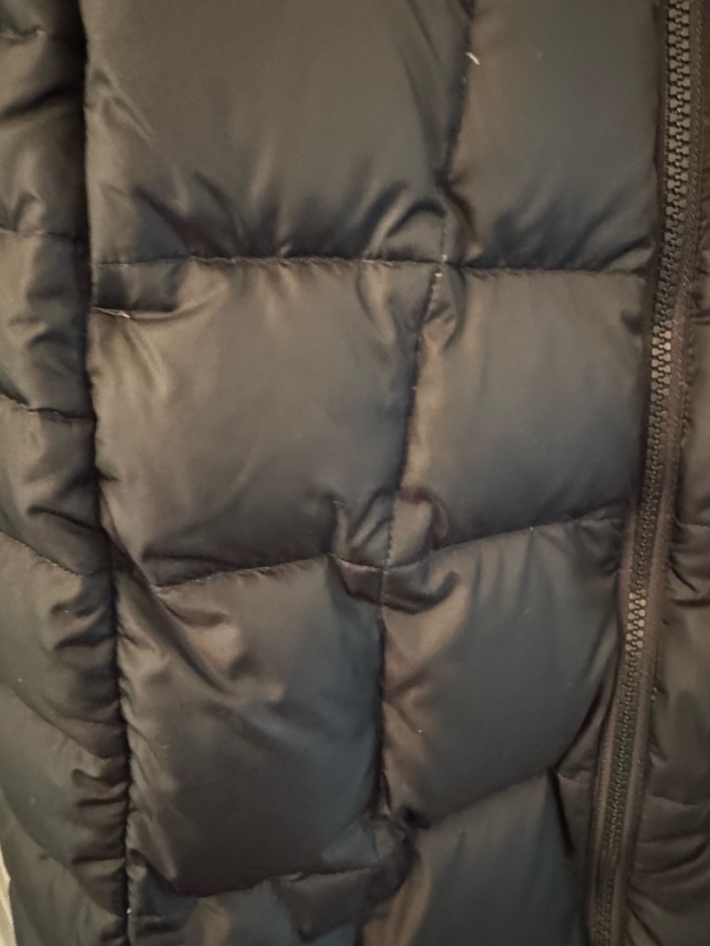 The North Face Women's Black Long Quilted Puffer Coat with snap on Hood
Size XS - Picture 4 of 6
